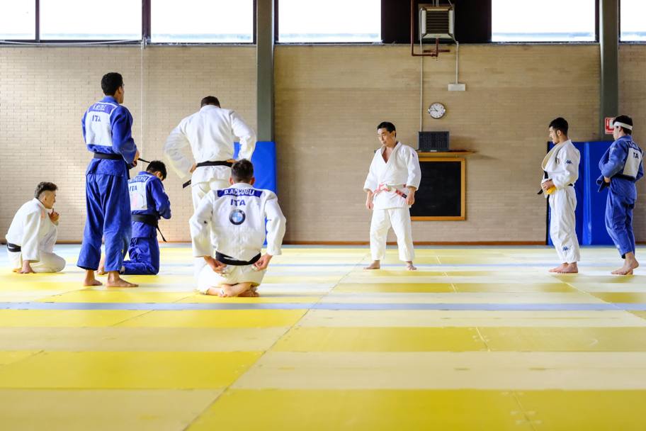 Un momento dell&#39;allenamento tecnico tenuto  da Kiyoshi Murakami, d.t. azzurro